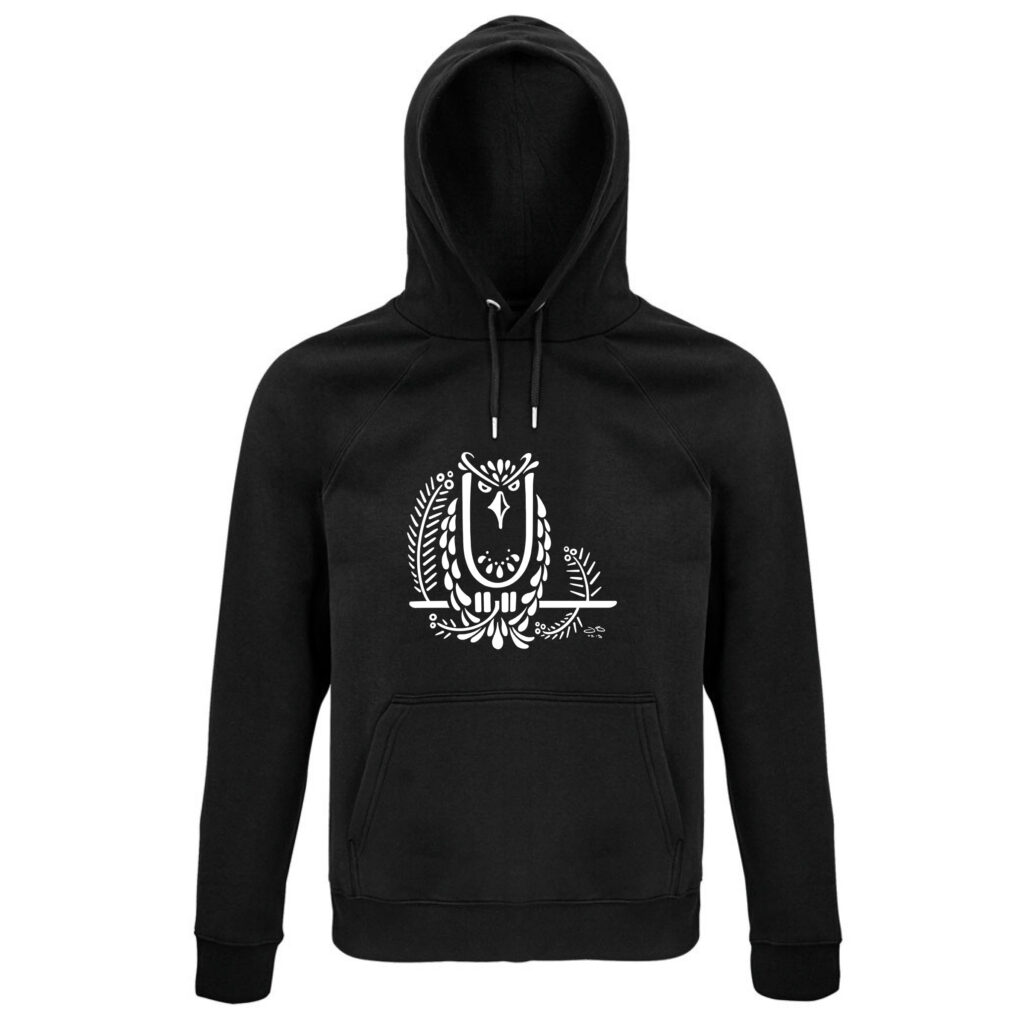 Joys Uhu U auf schwarzem Hoodie