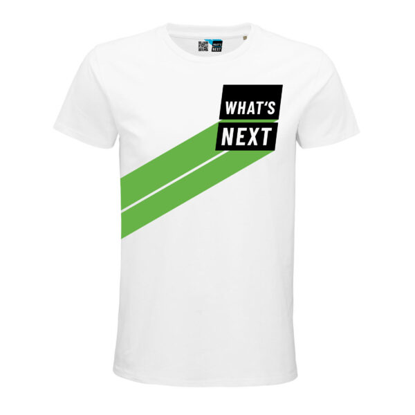 Whats-Next Logo und apfelfarbene Streifen auf weißem Shirt
