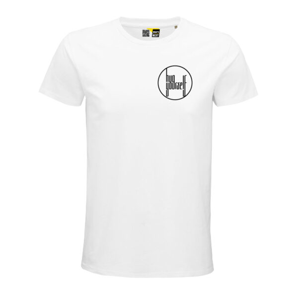 Motiv Hug yourself (als Typo im Kreis) von Wilsonticket als Brustmotiv auf weißem Shirt