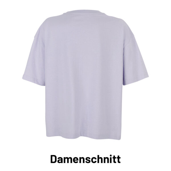 Oversize Damenshirt in lilac, Rückenansicht, ein locker hängendes Shirt, mit etwas längeren Ärmeln.
