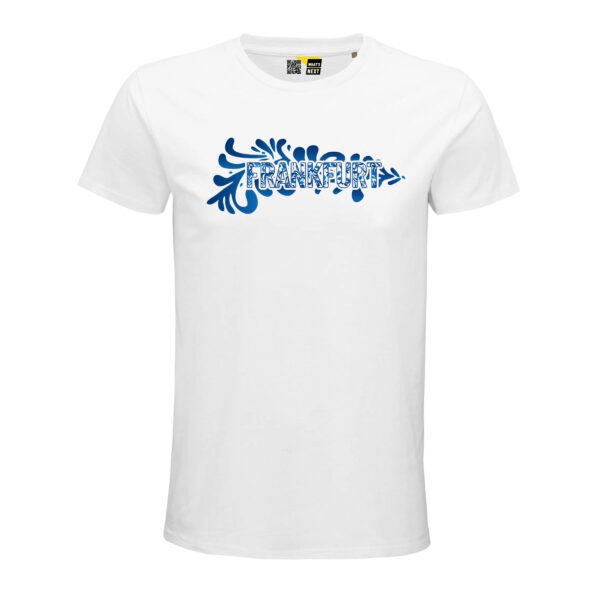 Ein weißes T-Shirt, darauf der Schriftzug "Frankfurt" gefüllt mit kleinen Bembelornamenten in Dunkelblau. Um den Schriftzug herum weitere Bembelornamente mit Verläufen von Hellblau nach Dunkelblau darin. Der Schriftzug ist Weiß umrandet.